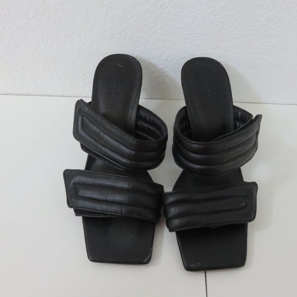 CC 25F Sandal Heel 5cm Quilted